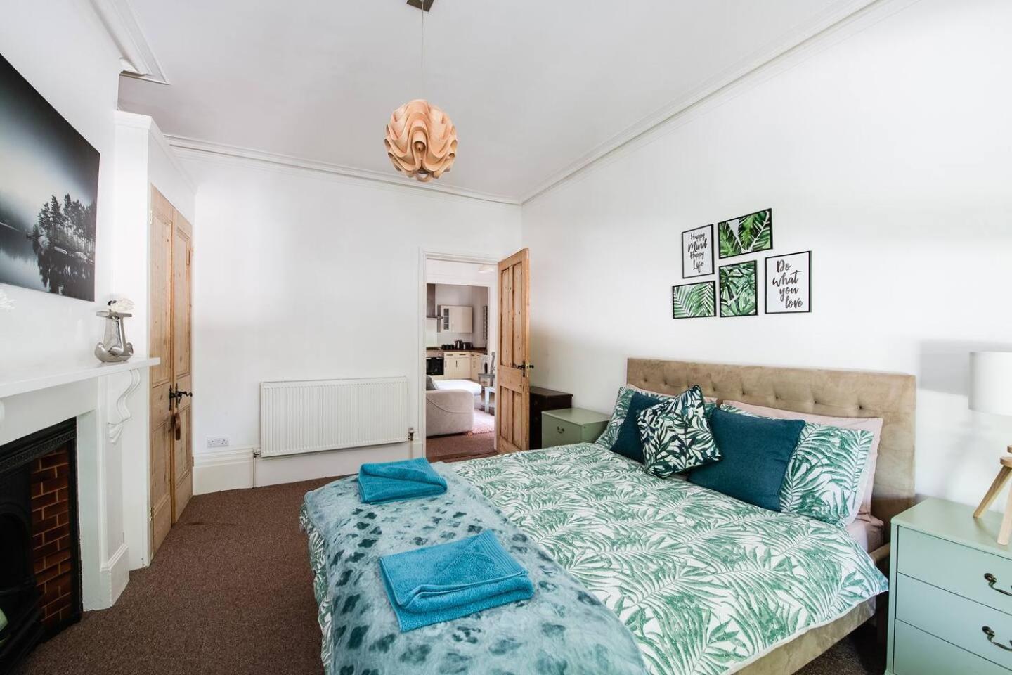Family Friendly Flat Just Minutes From The Beach! Portsmouth Extérieur photo